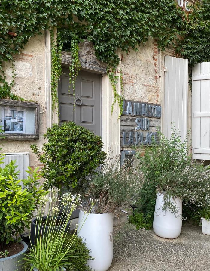 La Maison Sur La Place Penne-dʼAgenais Exteriér fotografie