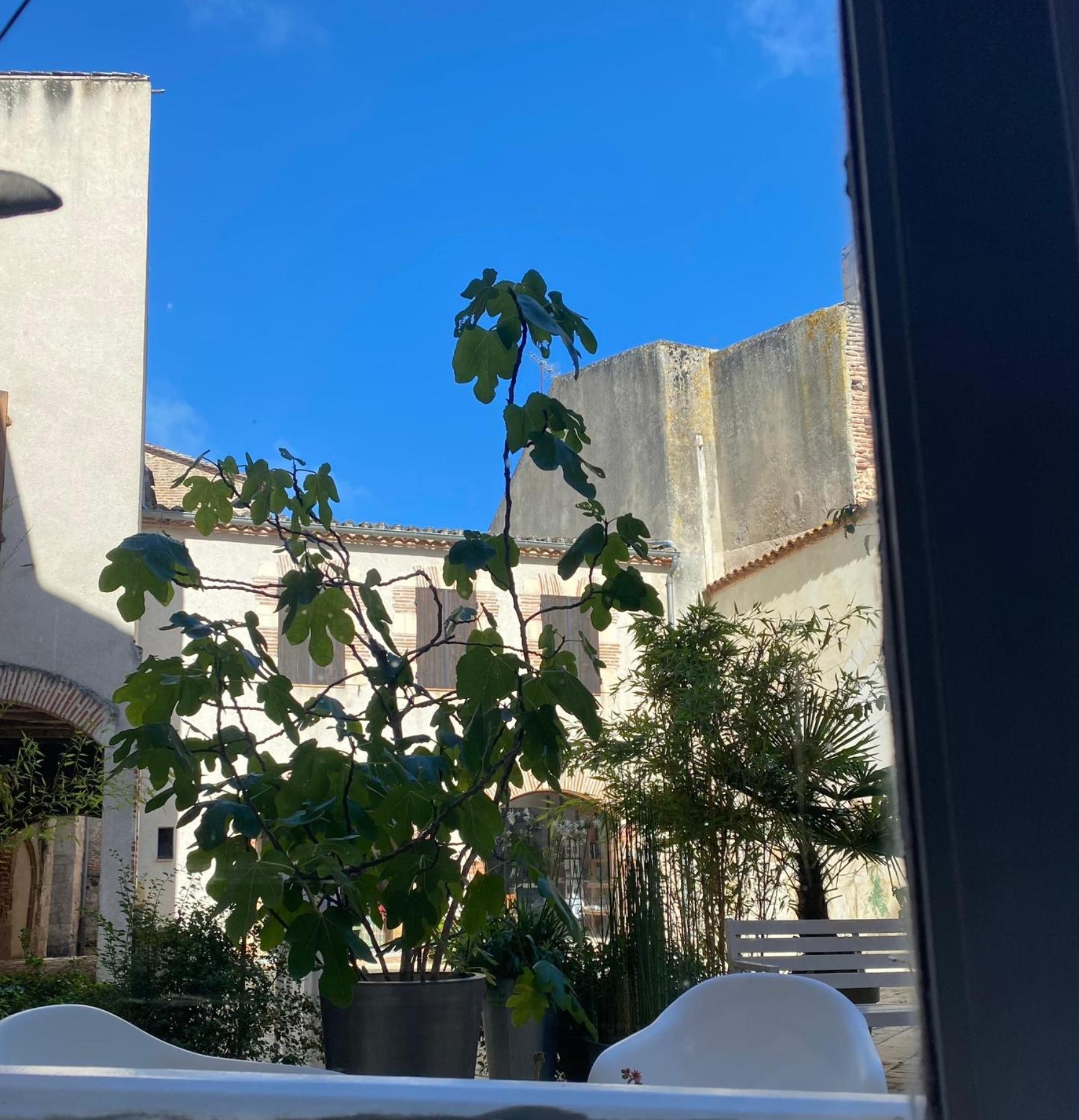 La Maison Sur La Place Penne-dʼAgenais Exteriér fotografie